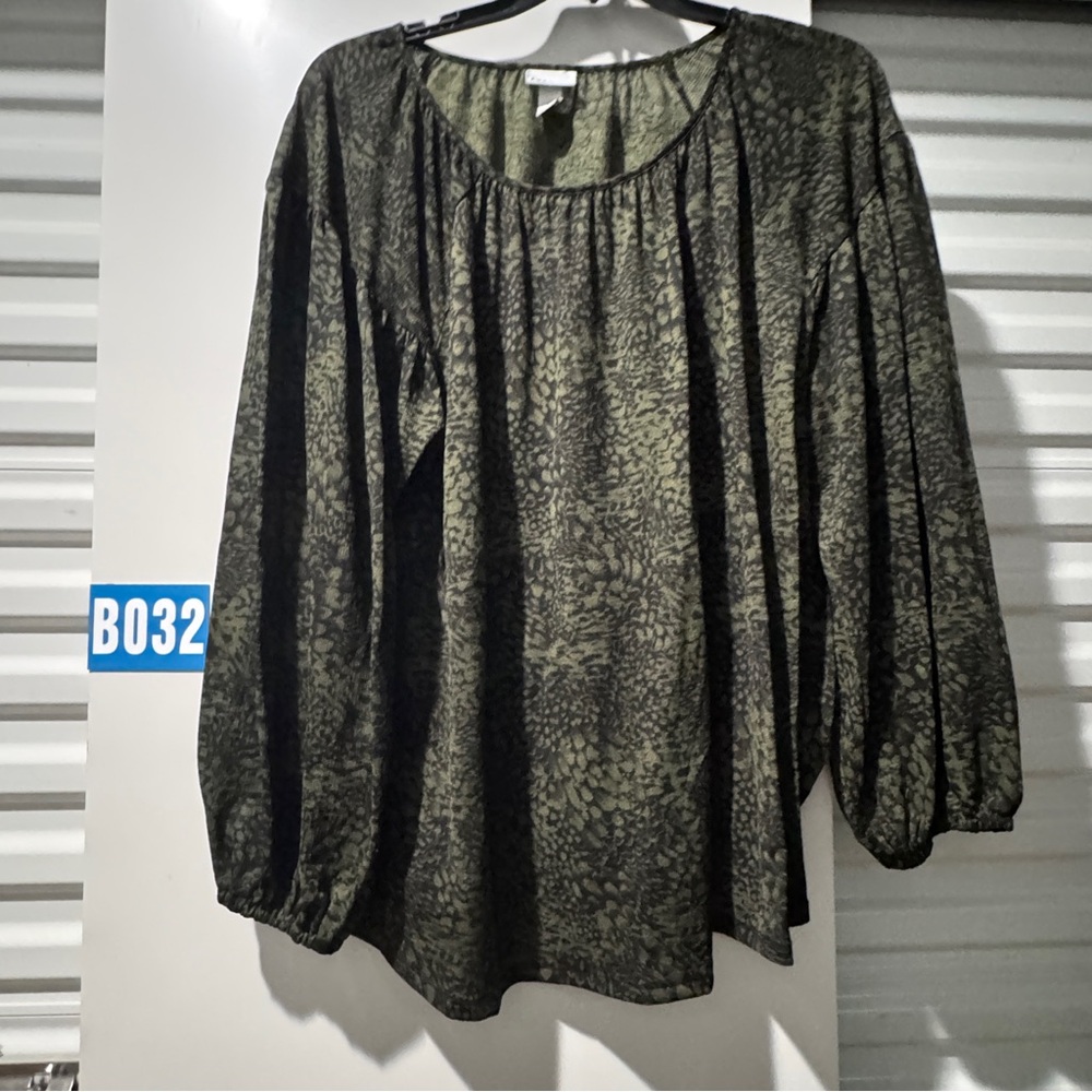 Ava & Viv Black Relaxed Long Sleeve Blouse